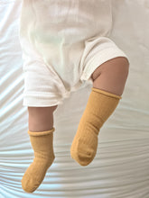 Load image into Gallery viewer, Ribbed Crew Socks - Mustard
