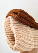 Load image into Gallery viewer, Kids Rib Knit Beanie (Oatmeal)
